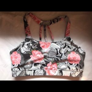 Feed Me Fight Me sports bra. Size Medium.